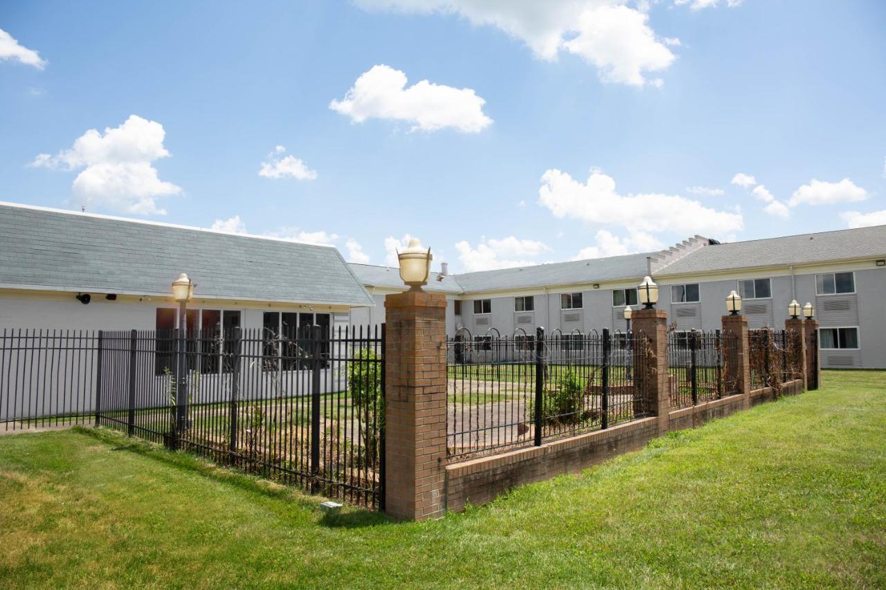 I65 Studio Suites Scottsburg Exterior foto